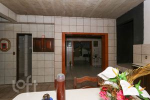 Image 11 - 848077