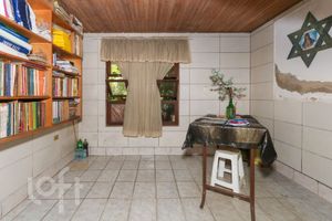 Image 6 - 848077
