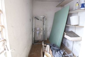 Image 7 - 848091