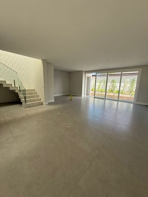 Image 15 - 848152