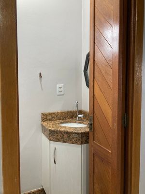 Image 9 - 848157