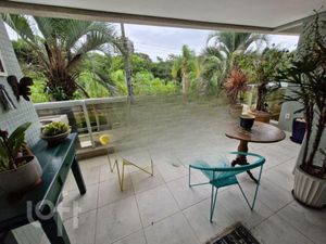 Image 1 - 848185