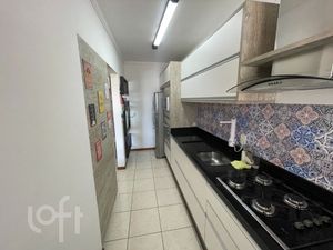 Image 8 - 848275