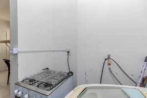 Image 9 - 848296