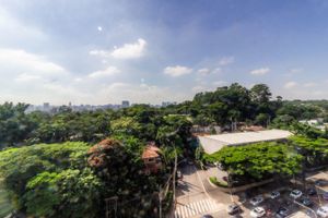 Image 6 - 848333