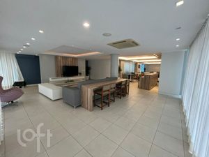 Image 19 - 848334