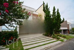 Image 45 - 848355