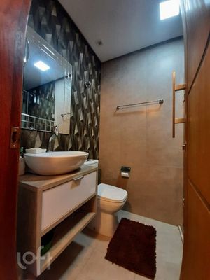 Image 13 - 848466