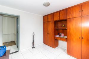Image 10 - 848478