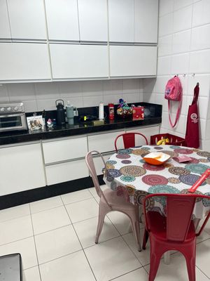 Image 3 - 848508