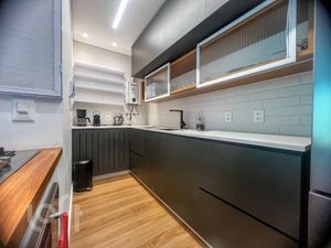 Image 4 - 848564