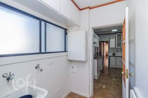 Image 32 - 848566