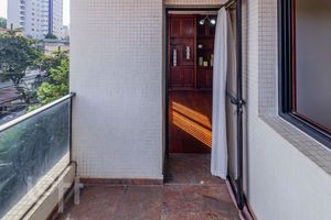 Image 5 - 848566