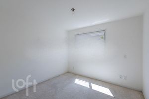 Image 9 - 848587