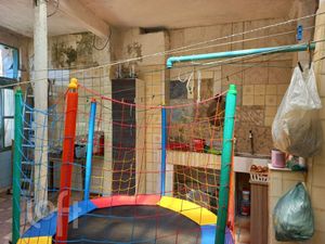 Image 16 - 848596