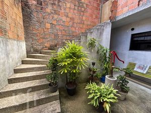 Image 17 - 848614