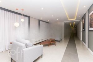 Image 17 - 848673