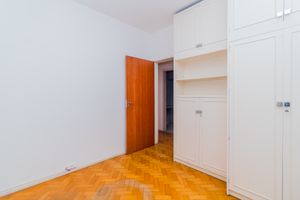 Image 20 - 848674