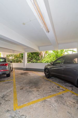 Image 32 - 848674
