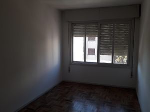 Image 2 - 848685