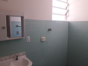 Image 4 - 848685
