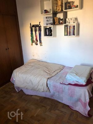 Image 6 - 848723