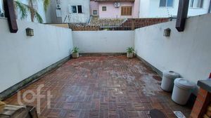 Image 17 - 848748