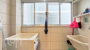 Image 13 - 848783