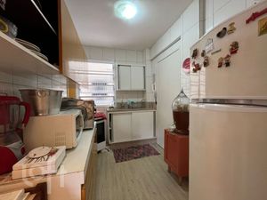 Image 10 - 848785
