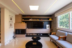 Image 3 - 848818