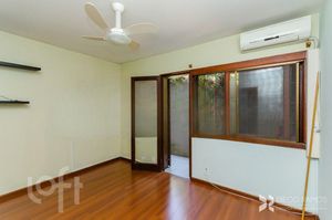 Image 18 - 848821