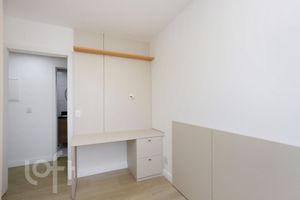 Image 16 - 848846