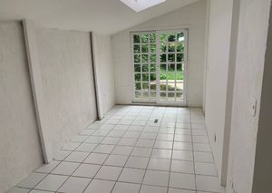 Image 1 - 848885