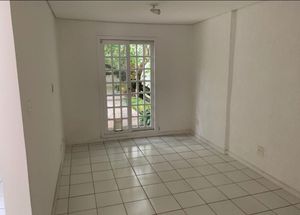 Image 3 - 848885