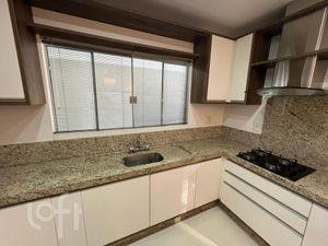 Image 15 - 848886