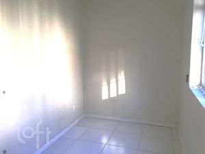 Image 6 - 848890