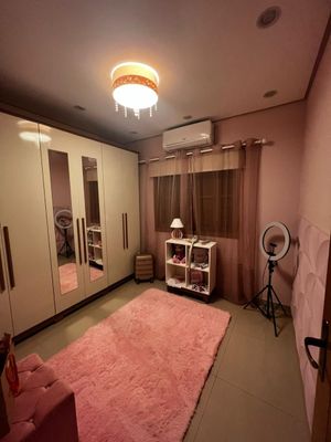 Image 13 - 848911