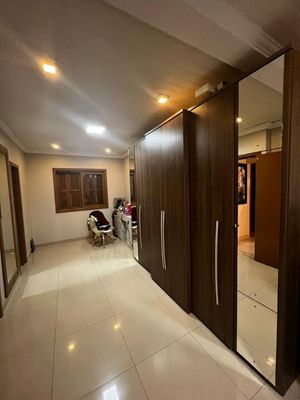 Image 11 - 848911