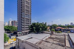 Image 6 - 848937