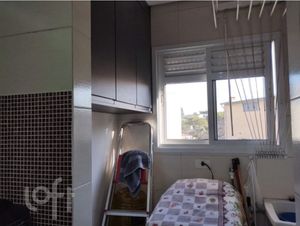 Image 6 - 848945