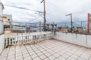 Image 21 - 848947