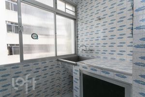 Image 9 - 848963