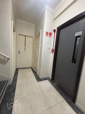 Image 17 - 848979