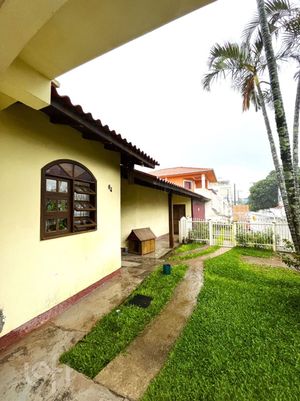 Image 5 - 849022