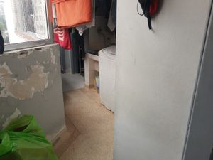 Image 10 - 849091