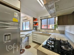 Image 9 - 849102