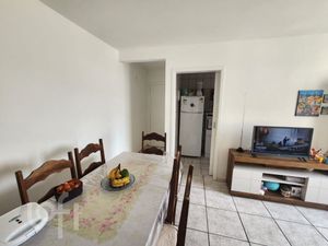 Image 10 - 849632