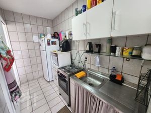 Image 21 - 849632