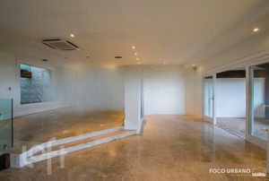 Image 18 - 849678