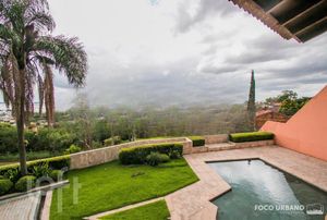 Image 8 - 849678